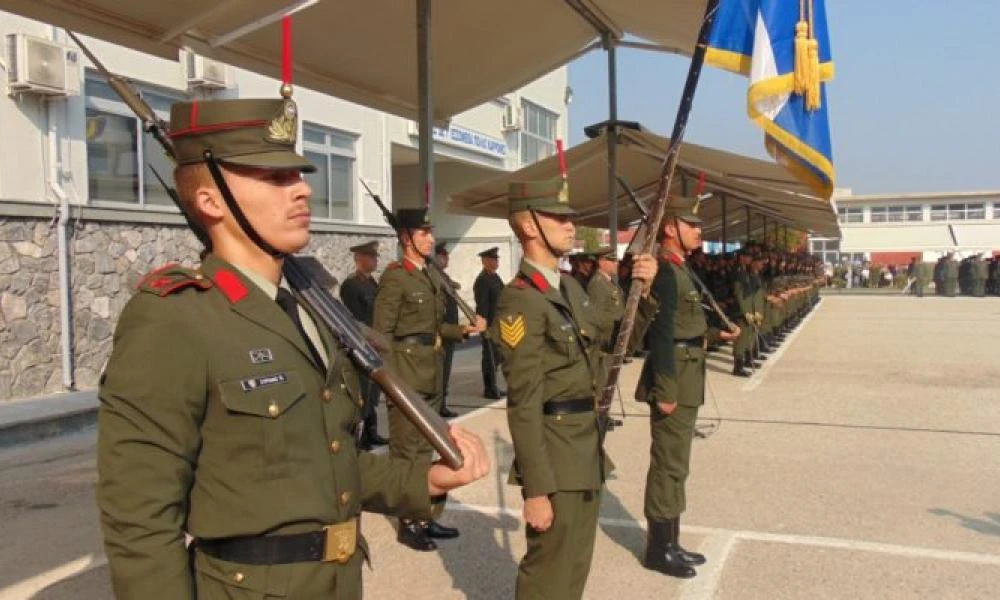 Η “βόμβα” Δένδια για λιγότερους Αξιωματικούς-Υπαξιωματικούς και οι περιοχές που θα κλείσουν “άχρηστες” μονάδες προκαλούν ανησυχία